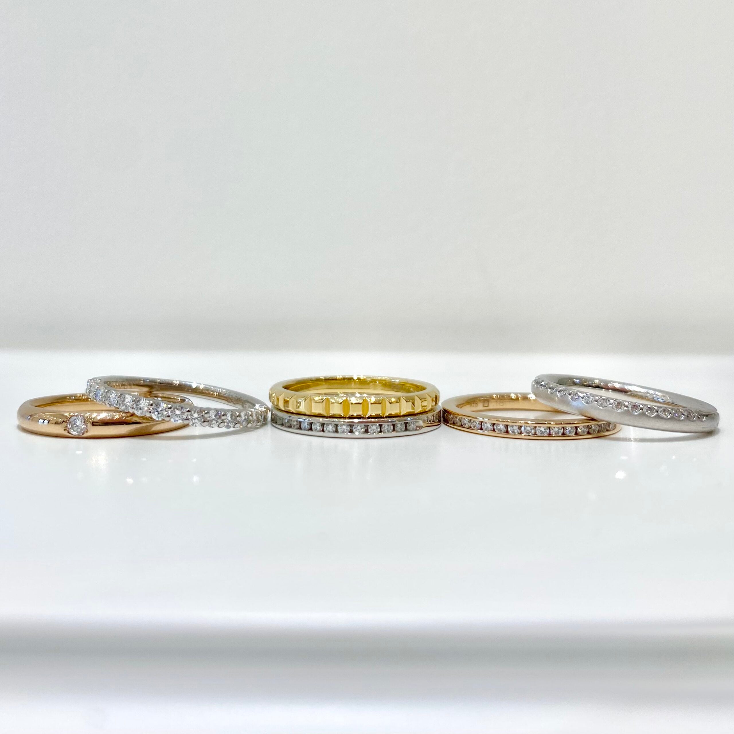 結婚指輪】エタニティと重ね着け – アイアイイスズ