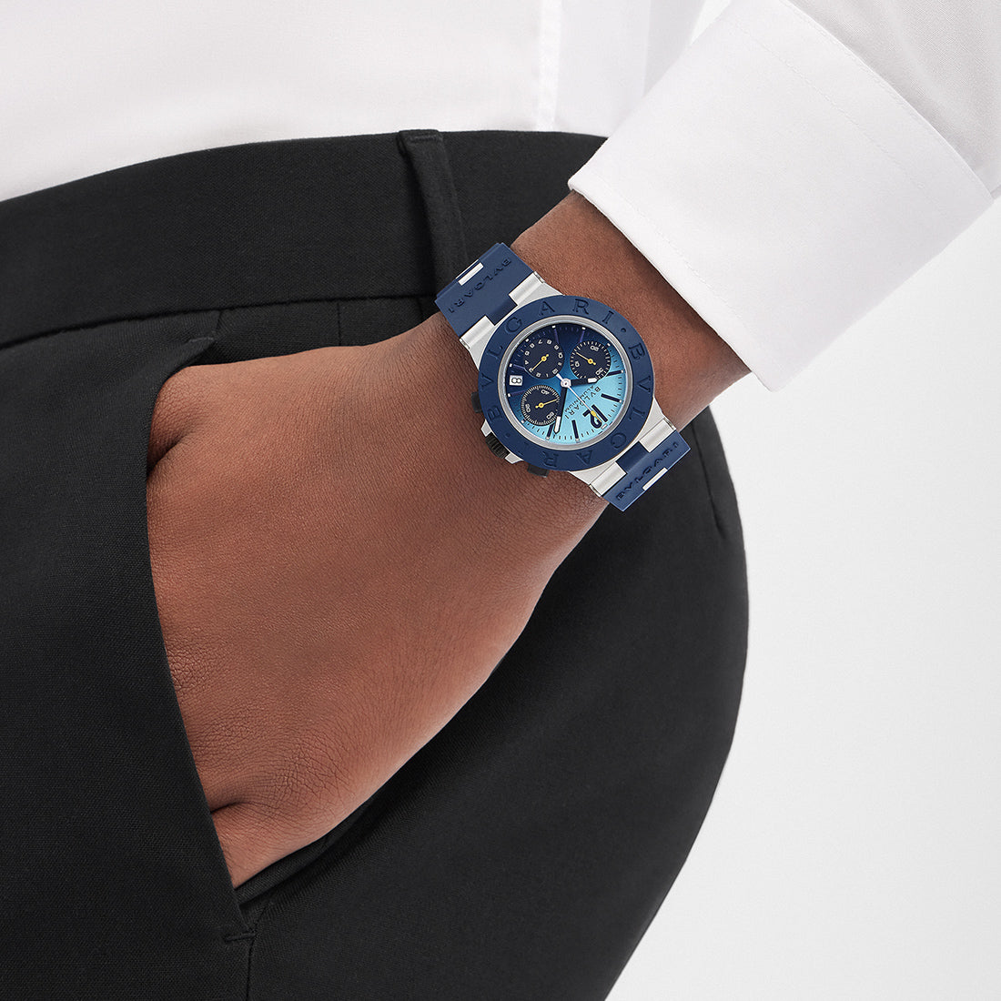 お取り扱い終了 / ブルガリ アルミニウム ウォッチ カプリ クロノグラフ〈限定モデル〉