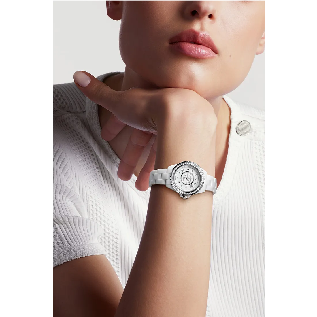 J12 ダイヤモンドベゼル キャリバー 12.2 33MM