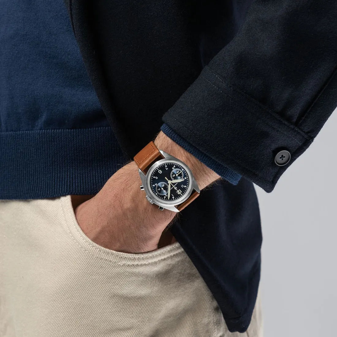 カーキ アビエーション パイロット パイオニア メカニカル クロノグラフ 40mm