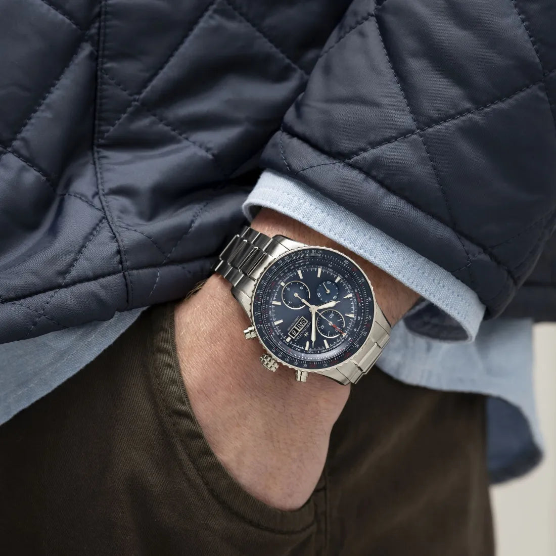 カーキ アビエーション コンバーター オート クロノグラフ 44mm