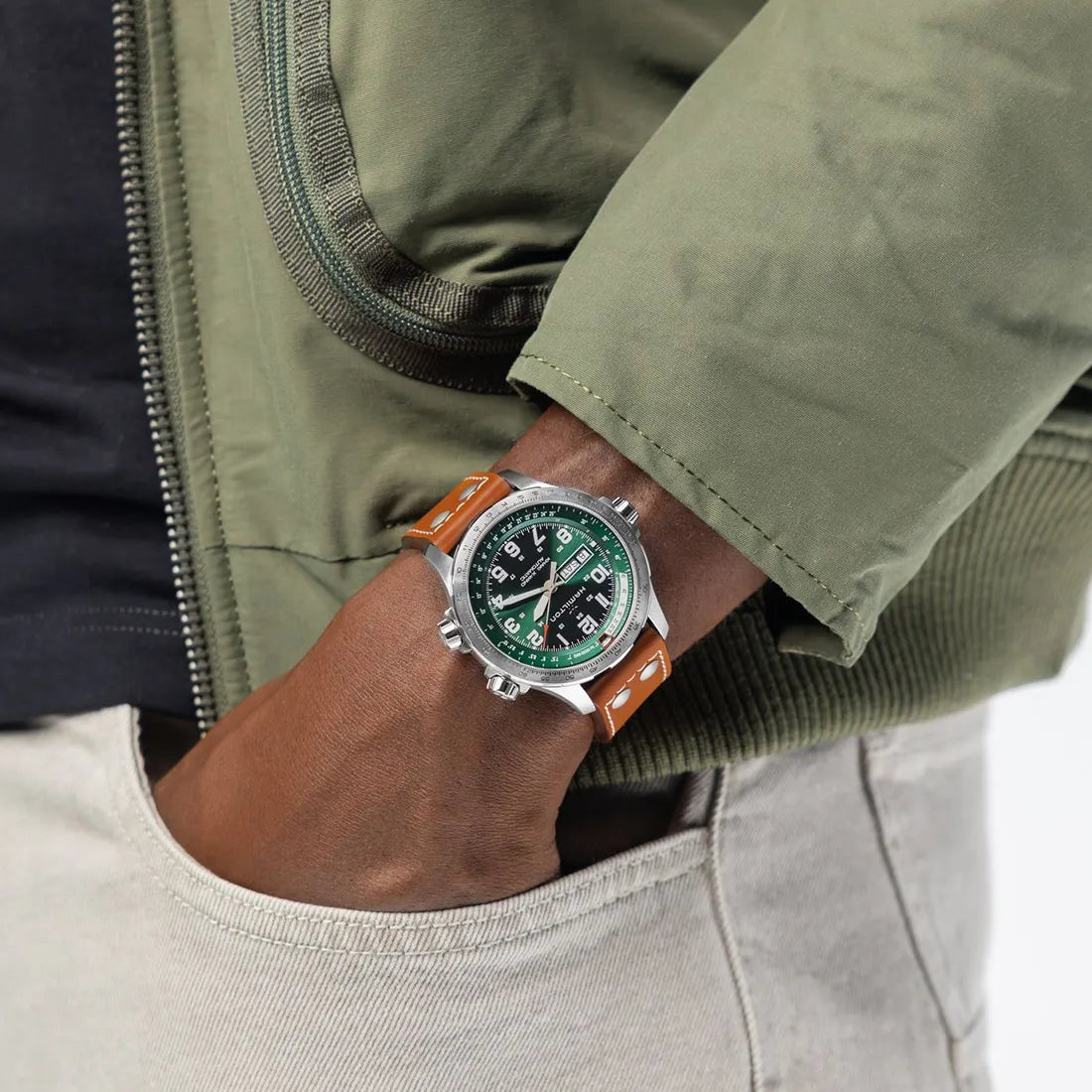 カーキアビエーション X-ウィンド デイデイト 45mm