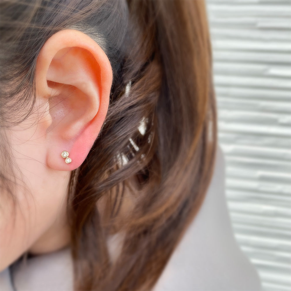 シック フレーム ピアス