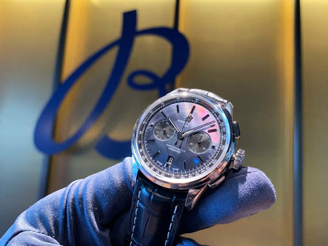 【新入荷】ブライトリング プレミエ B01クロノグラフ 42 ブラックマザーオブパールリミテッド