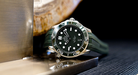 【新入荷】オメガ シーマスター ダイバー300M Ref. 210.30.42.20.10.001