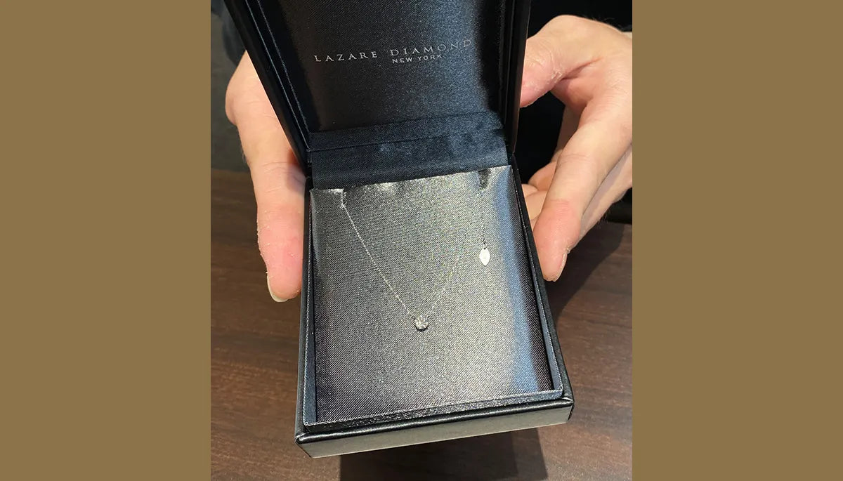 ダイヤ自体がとても綺麗だった「LAZARE DIAMOND / ラザール ダイヤモンド」を選びました