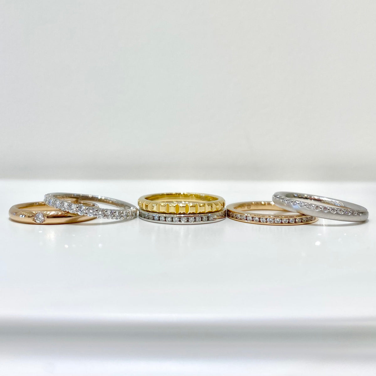 【結婚指輪】エタニティと重ね着け