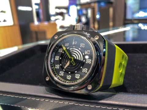 【新入荷】ゴリラウォッチ FASTBACK ACID GREEN