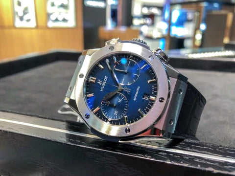 【新入荷】クラシック・フュージョン クロノグラフ チタニウム ディープブルー　521.NX.6670.LR.JPN18　