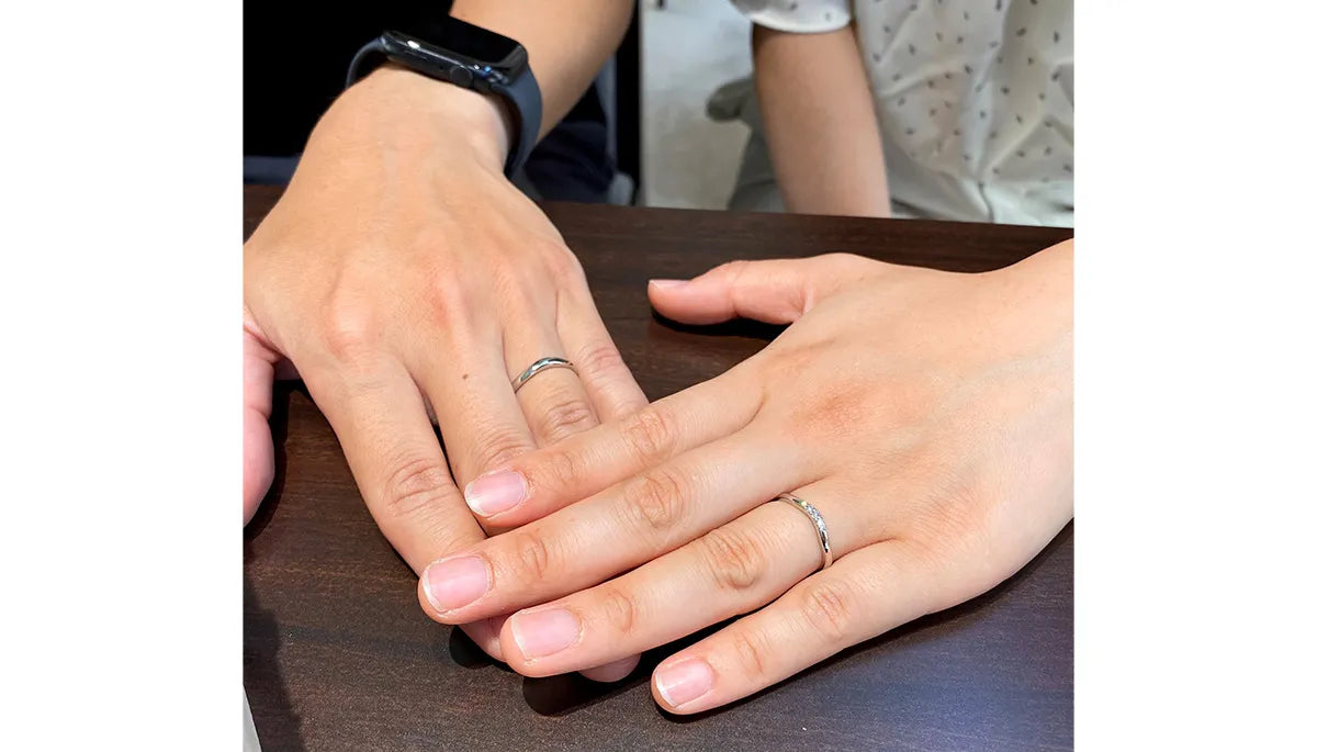 指輪に込められた想いにも強く惹かれ、「ニワカ」を選びました