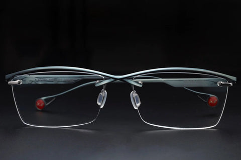 ケンオクヤマ×EYE EYE ISUZU