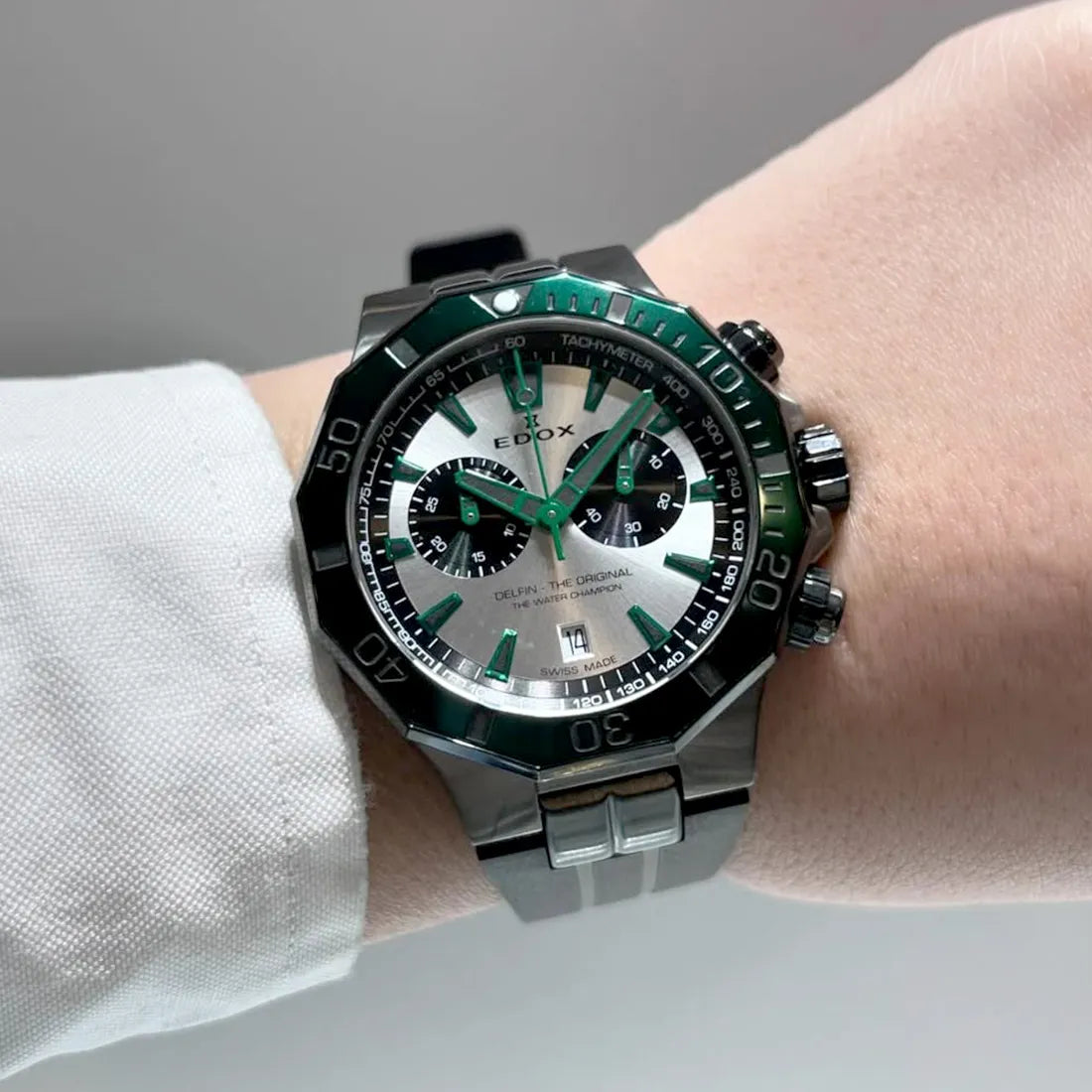 <tc>Delfin Mecano Automatic</tc>