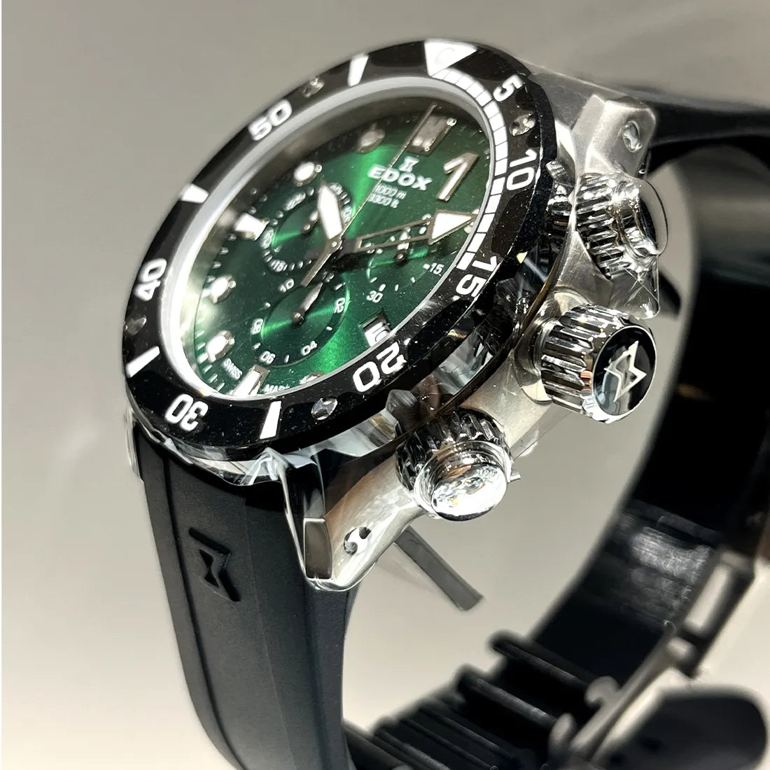 クロノオフショア1 クロノグラフ ジャパン リミテッド エディション ※ノベルティプレゼント