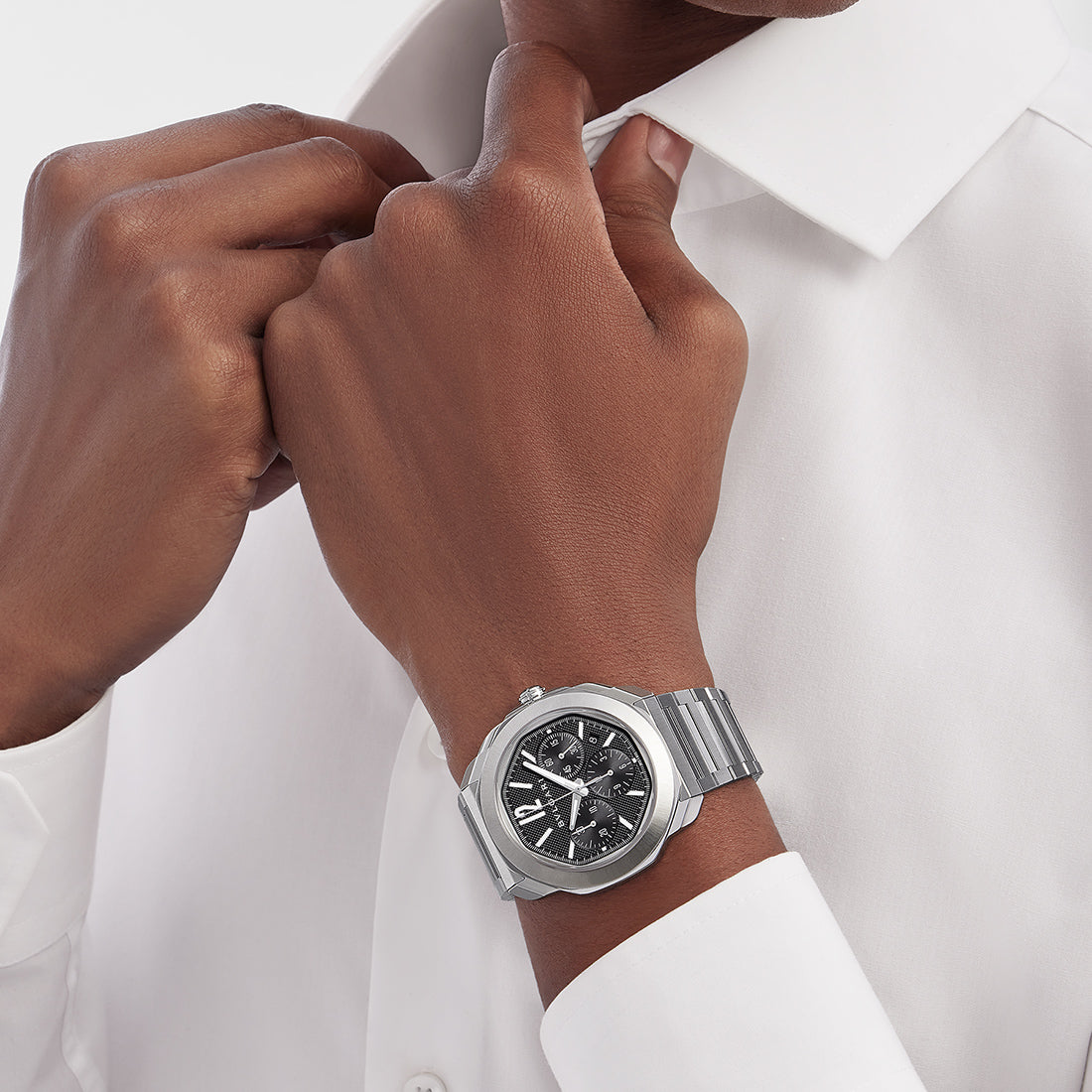 オクト ローマ クロノグラフ ウォッチ