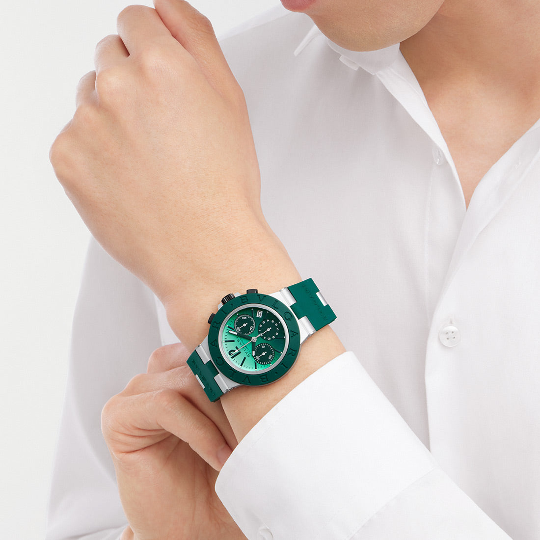 取り扱い終了 / ブルガリ アルミニウム エメラルド ウォッチ〈限定モデル〉