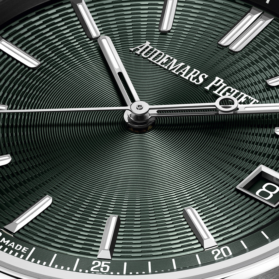 CODE 11.59 バイ オーデマ ピゲ オートマティック