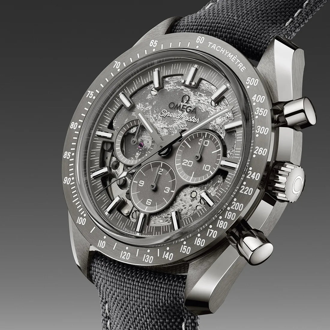 スピードマスター ダーク サイド オブ ザ ムーン 44.25MM