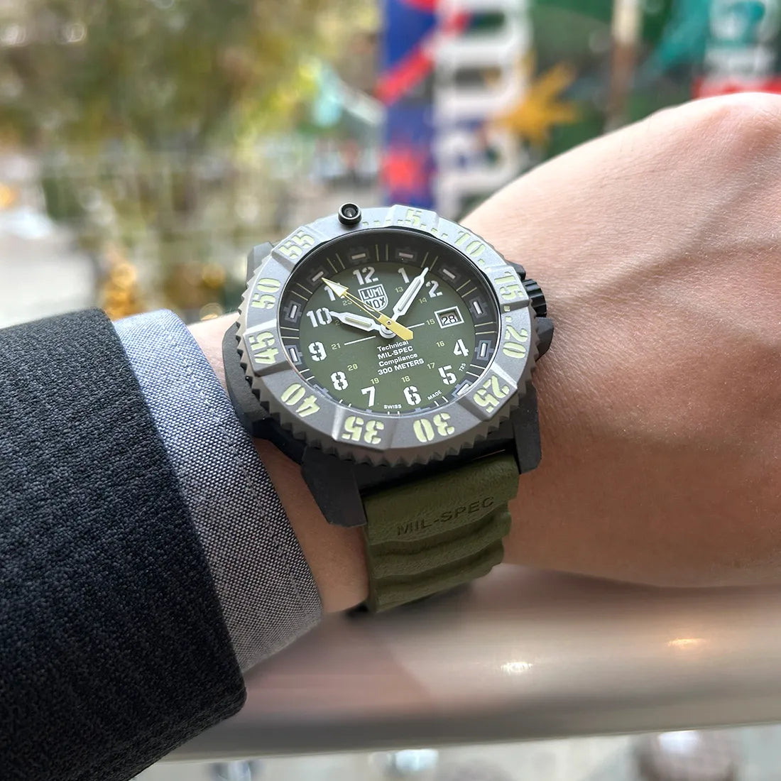 ミルスペック 3350シリーズ Ref.3367.OLIVE|ルミノックス – アイアイ ミルスペック 3350シリーズ Ref.3367.OLIVE|ルミノックス – アイアイ