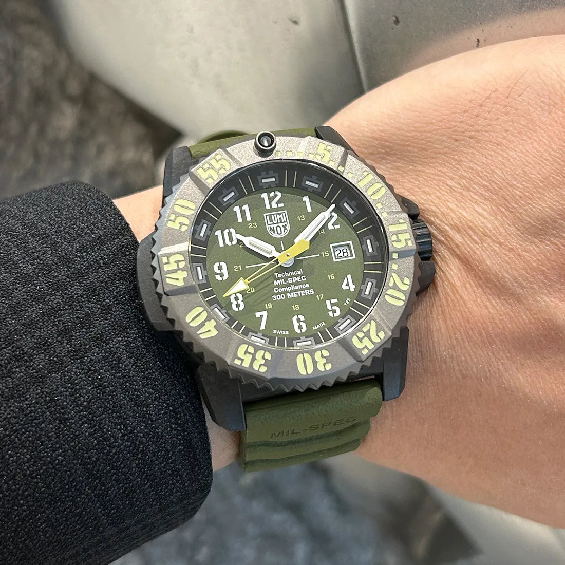 ミルスペック 3350シリーズ Ref.3367.OLIVE｜ルミノックス – アイアイ
