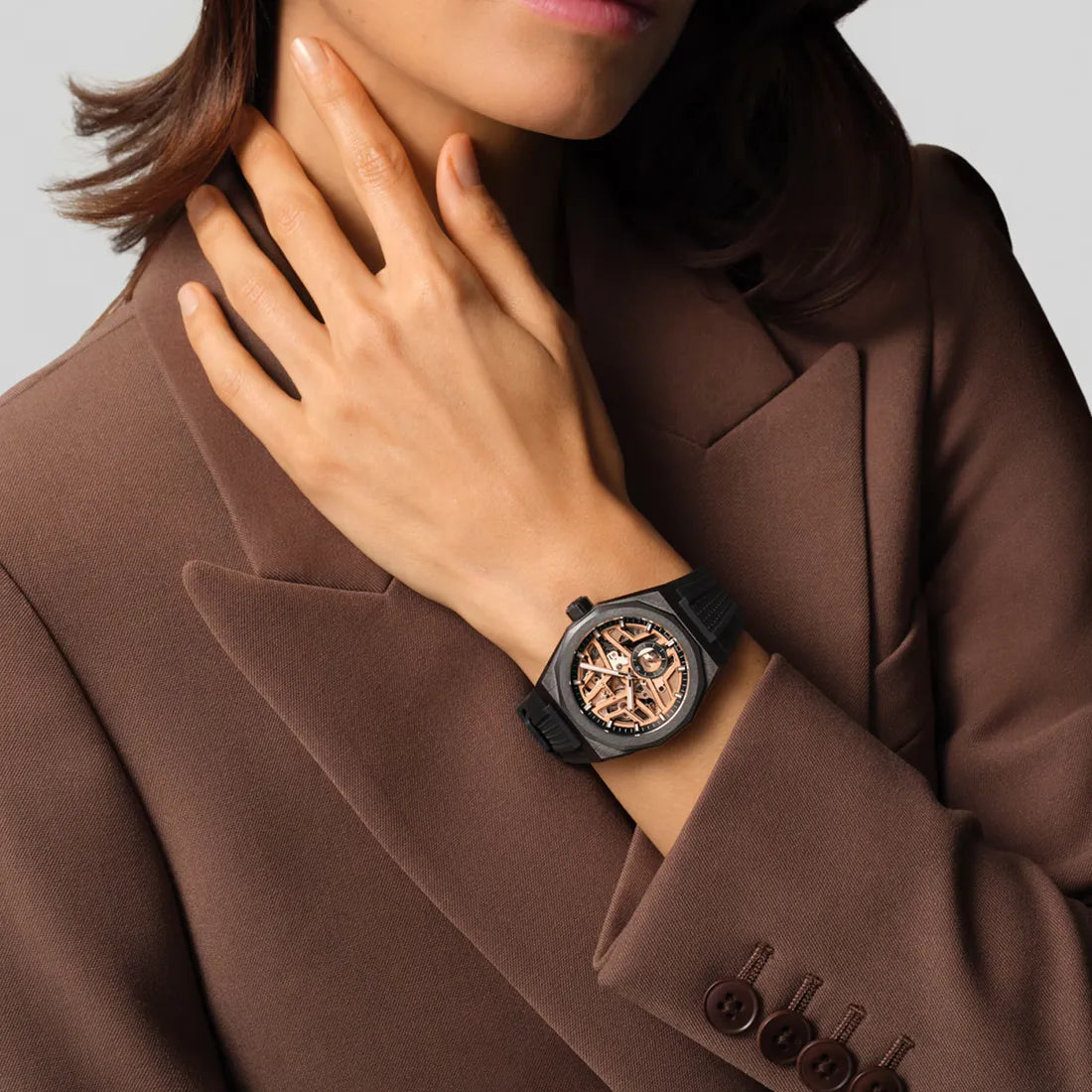 デファイ スカイライン スケルトン