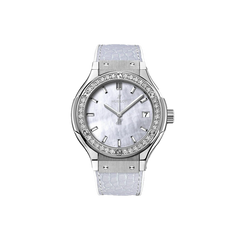 Classic Fusion Pearl White Diamond 33mm (Japan Only)