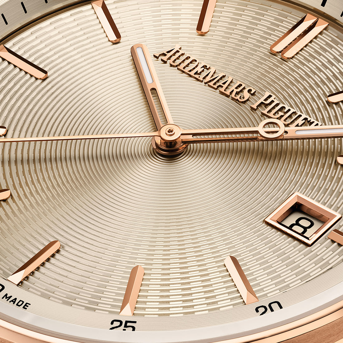 CODE 11.59 バイ オーデマ ピゲ オートマティック