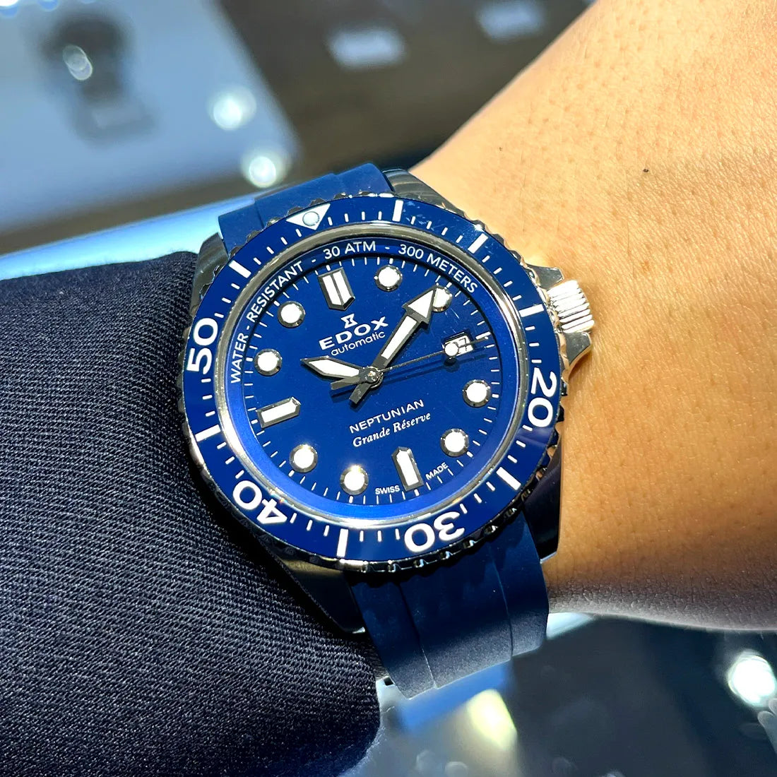 ネプチュニアン グランデ リザーブ デイト オートマティック ジャパン リミテッド エディション