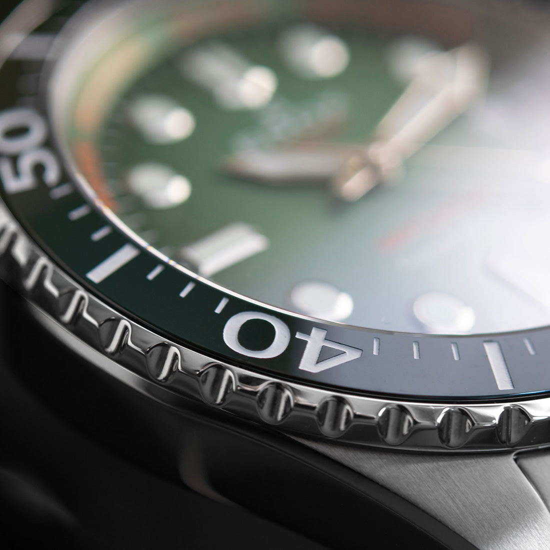 ネプチュニアン グランデ リザーブ デイト オートマティック