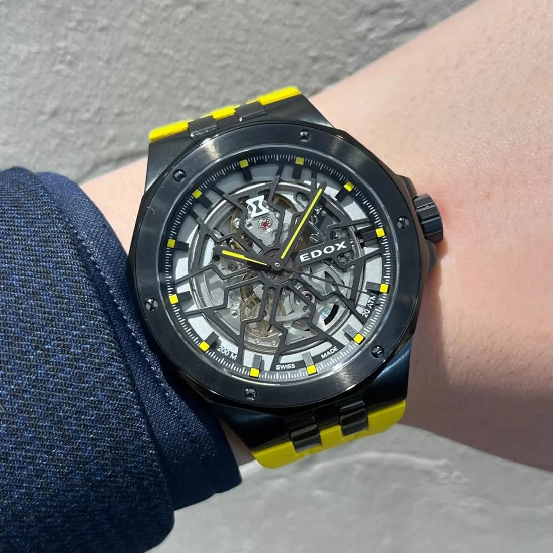 <tc>Delfin Mecano Automatic</tc>