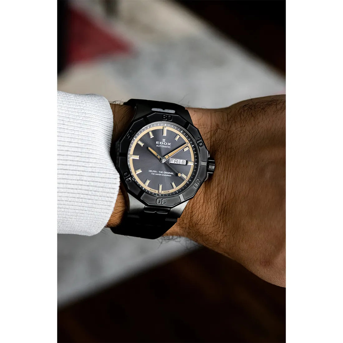 <tc>Delfin Mecano Automatic</tc>