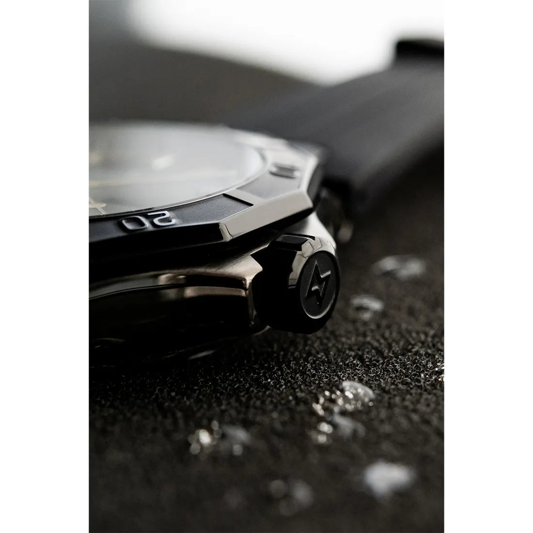 <tc>Delfin Mecano Automatic</tc>