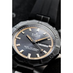 <tc>Delfin Mecano Automatic</tc>