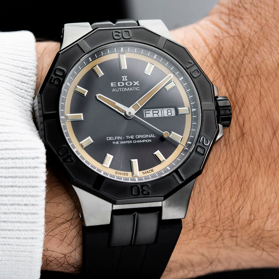 <tc>Delfin Mecano Automatic</tc>