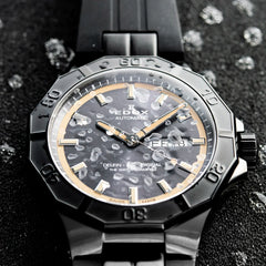 <tc>Delfin Mecano Automatic</tc>