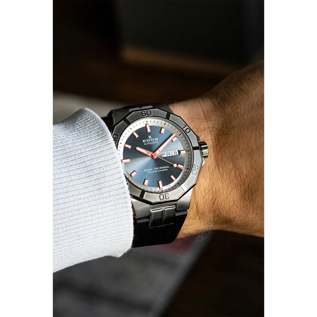 <tc>Delfin Mecano Automatic</tc>