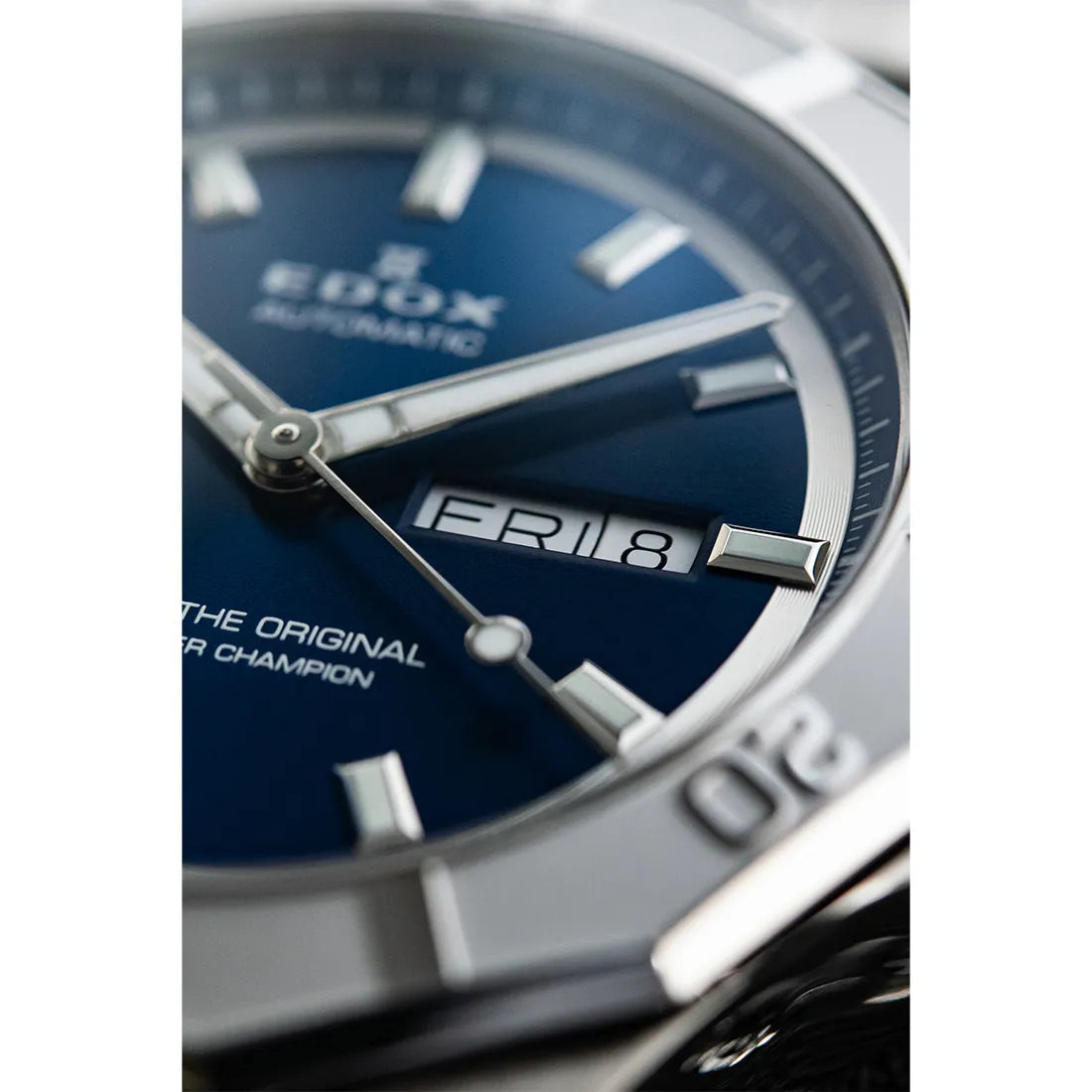 <tc>Delfin Mecano Automatic</tc>