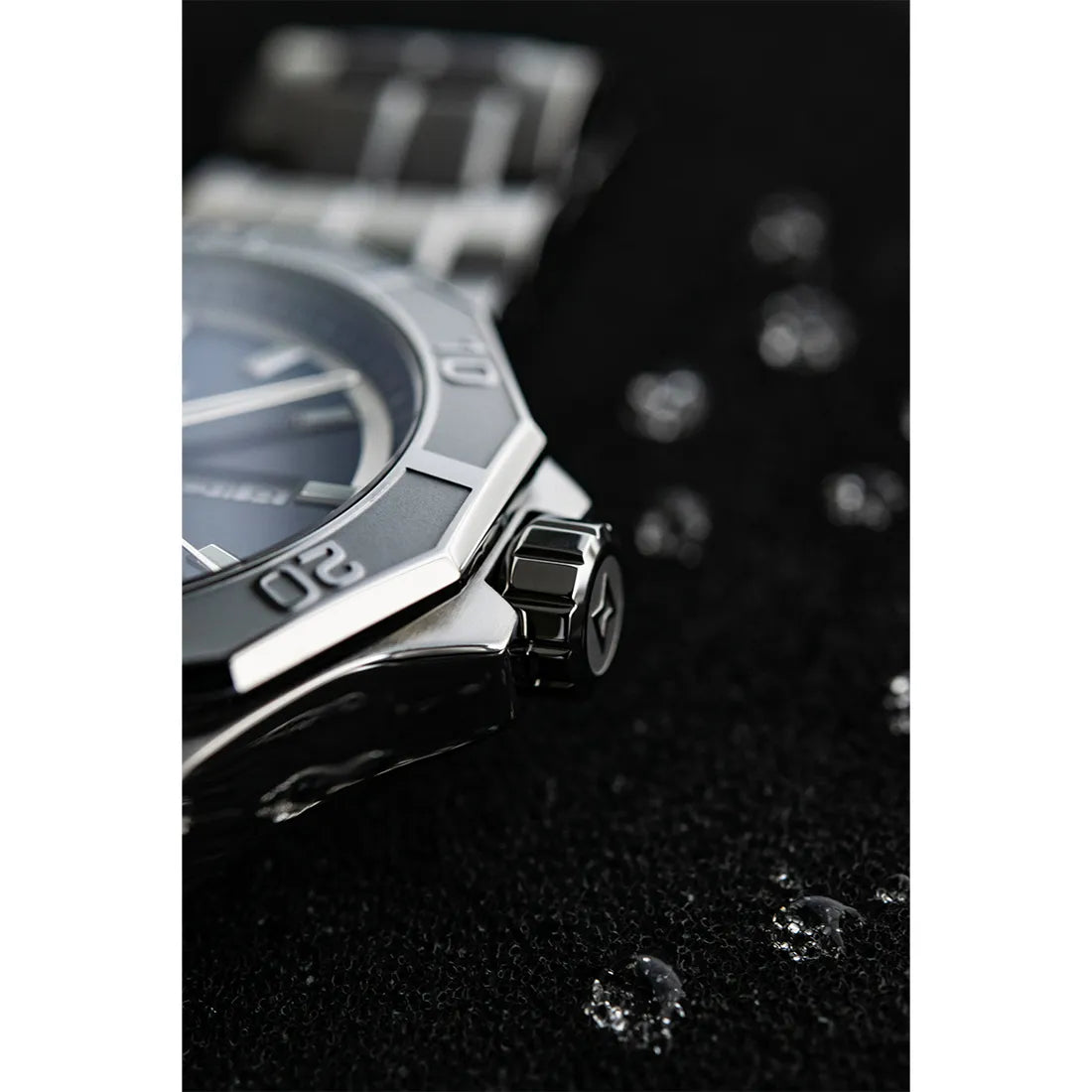 <tc>Delfin Mecano Automatic</tc>