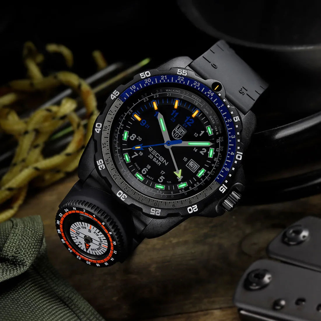 RECON NAV SPEC 8830 SERIES Luminox 8833|ルミノックス – アイアイイスズ RECON NAV SPEC 8830 SERIES Luminox 8833|ルミノックス – アイアイイスズ