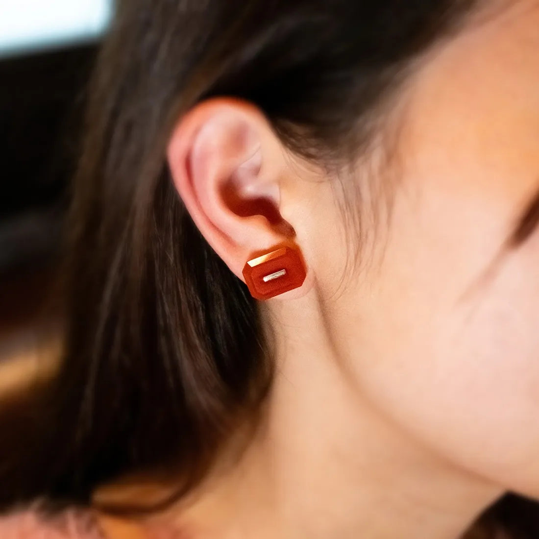 BIRD OF PARADISE ネイキッド ストーン スタッド ピアス / カーネリアン
