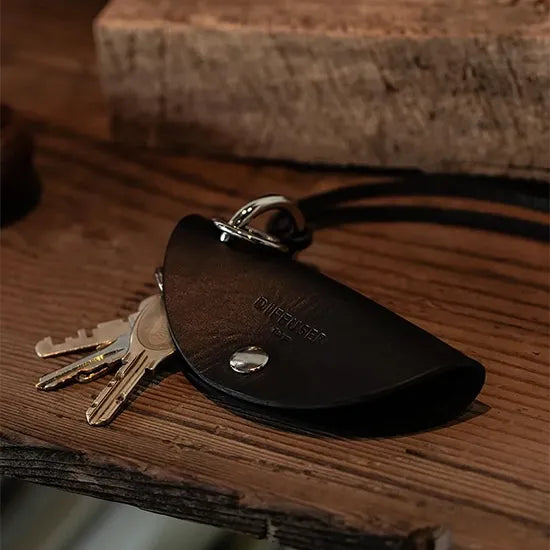 COW LEATHER KEY CASE & GLASS HOLDER / Black