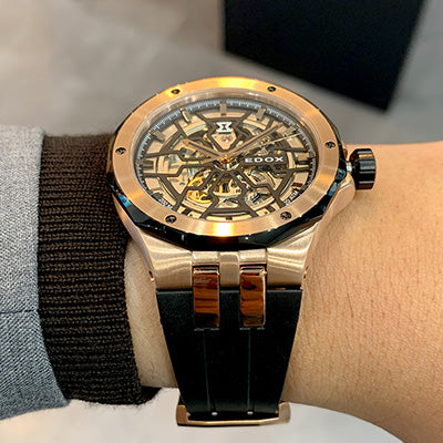 <tc>Delfin Mecano Automatic</tc>