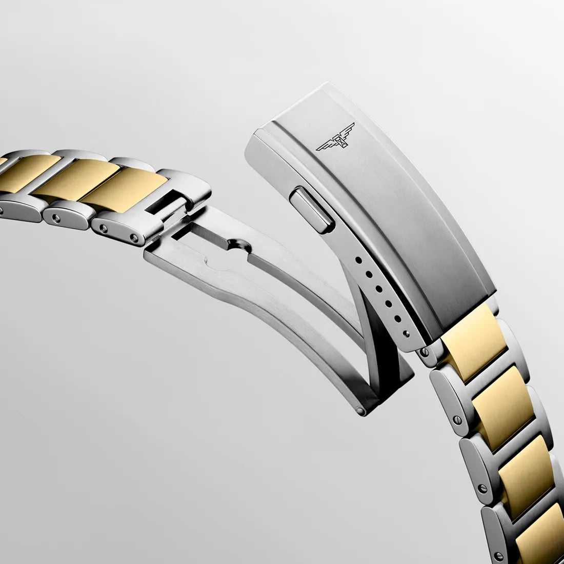 ハイドロコンクエスト 42mm (2026年モデル)