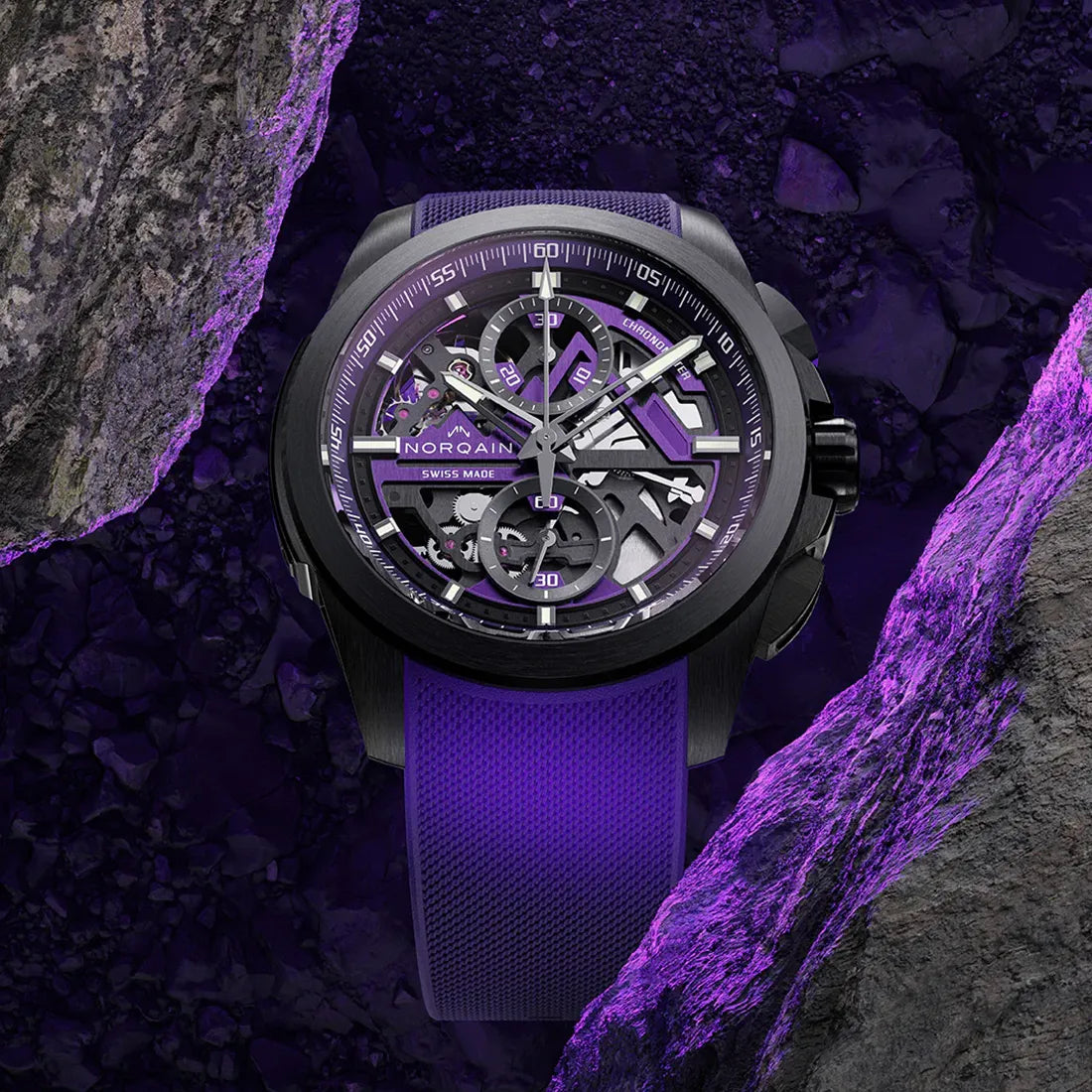 インディペンデンス スケルトン クロノ 42MM チタニウム DLC 【世界限定300本】