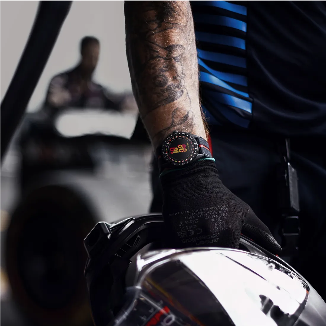 取り扱い終了/ TAG HEUER CONNECTED CALIBRE E4 × Oracle Red Bull Racing Edition 45mm (2024年モデル)