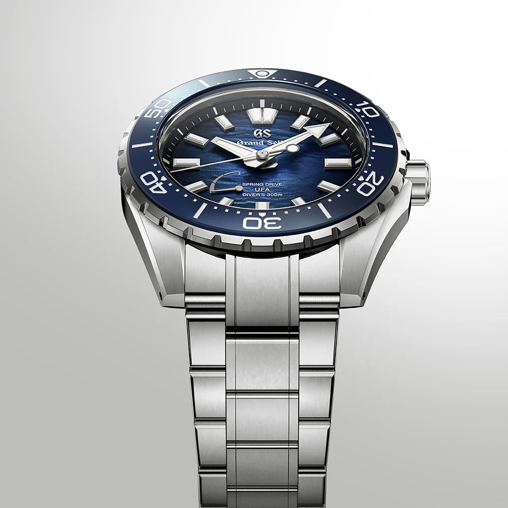 Evolution 9 Collection スプリングドライブU.F.A. Ushio 300 Diver