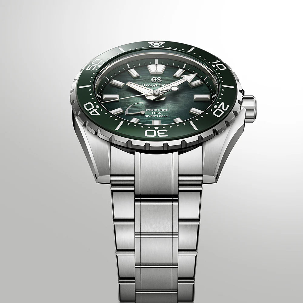 Evolution 9 Collection スプリングドライブU.F.A. Ushio 300 Diver