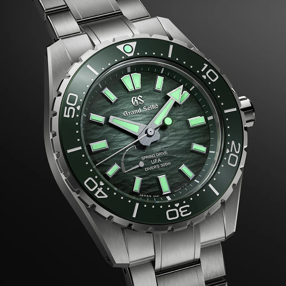 Evolution 9 Collection スプリングドライブU.F.A. Ushio 300 Diver