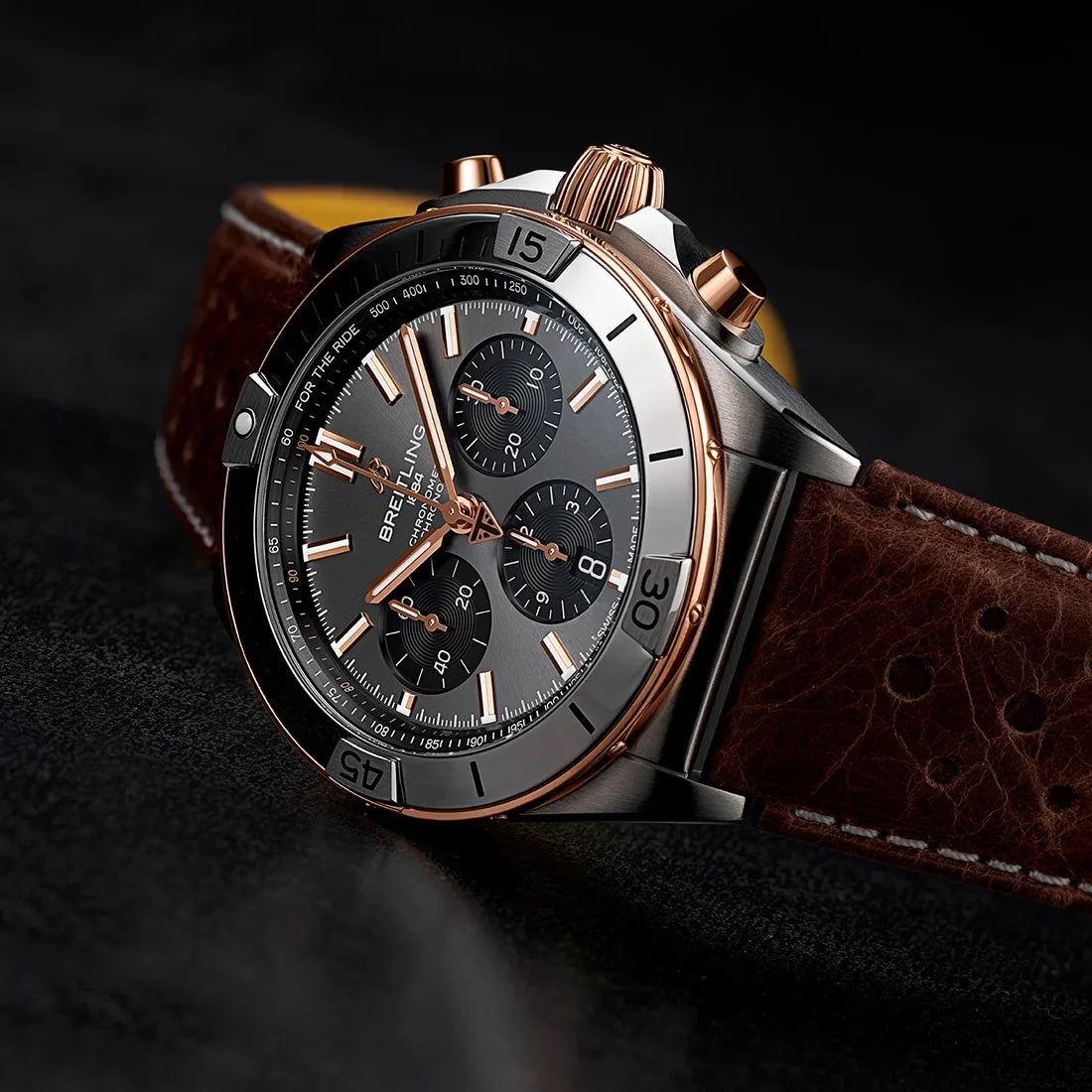 クロノマット B01 42 トライアンフ