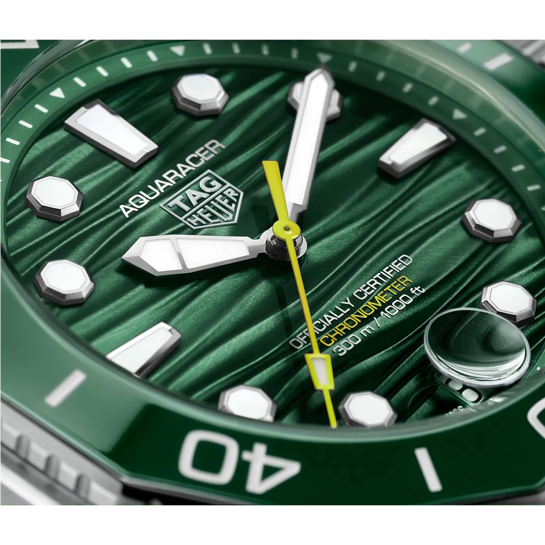 タグ・ホイヤー アクアレーサー プロフェッショナル300 42mm (2024年モデル)