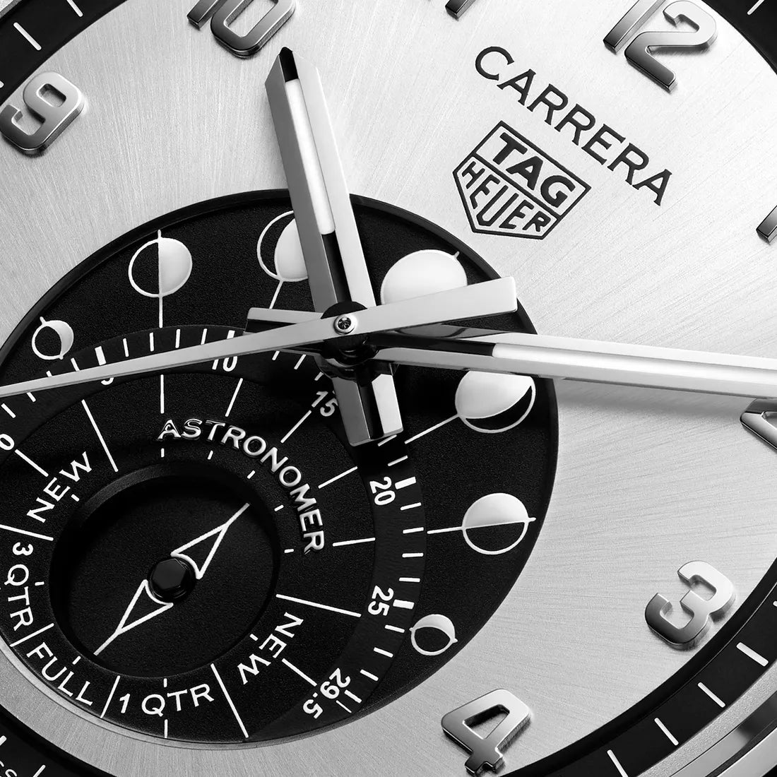 タグ・ホイヤー カレラ アストロノマー 39mm (2025年モデル)